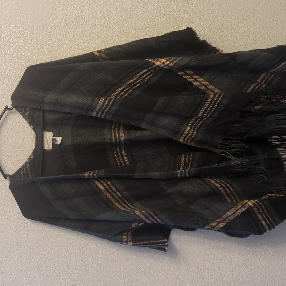 Never used Black and Pink Poncho